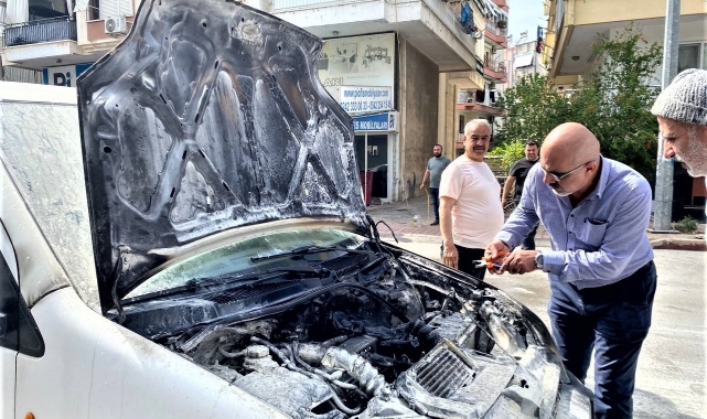 Emanet aldığı araç yandı, vatandaşlar çeşme hortumu ile imdat getirdi