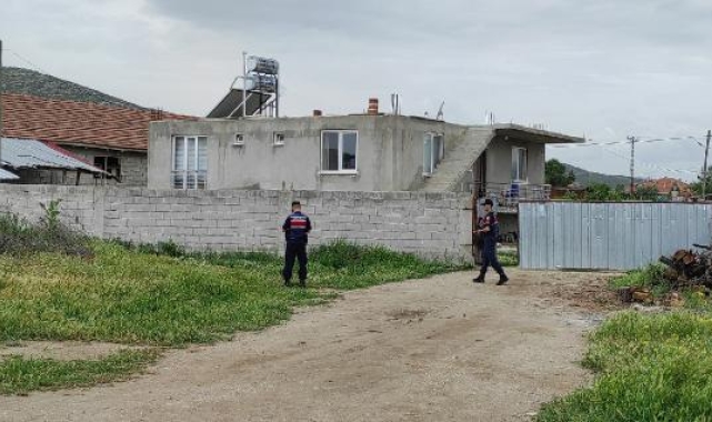 Eşini öldüren kadın, susma hakkını kullandı