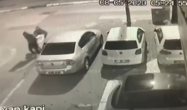 Halı sahaya gider gibi çelik kasa hırsızlığına gittiler !