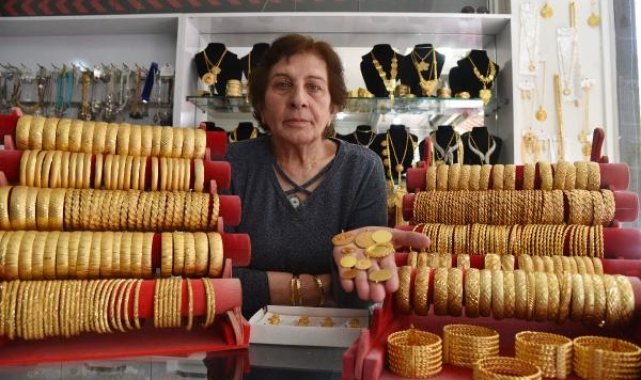 İmitasyon takıya ilgi arttı, fiyatı katlandı