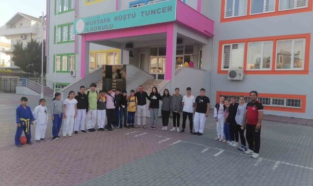 Kemer Belediyesi'nden judoculara ulaşım desteği