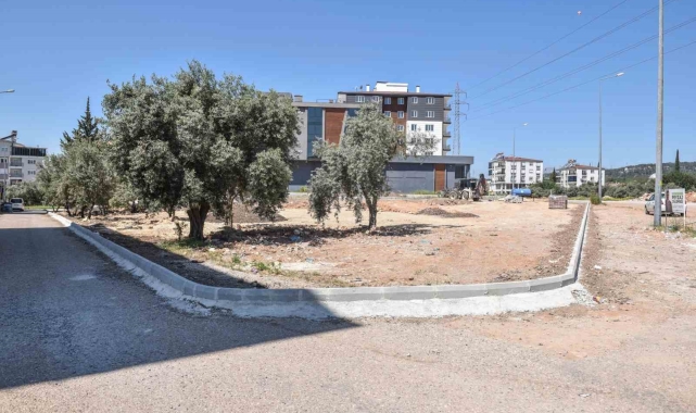 Kepez Belediyesi 717 olan mahalle parklarının sayısını artırıyor