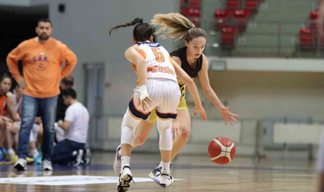 Kepez'in potadaki sultanları zirve yarışında