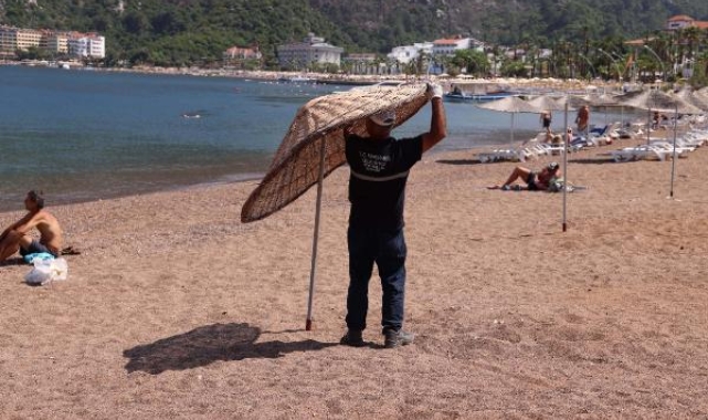 Marmaris'te plajlar sezona hazırlanıyor