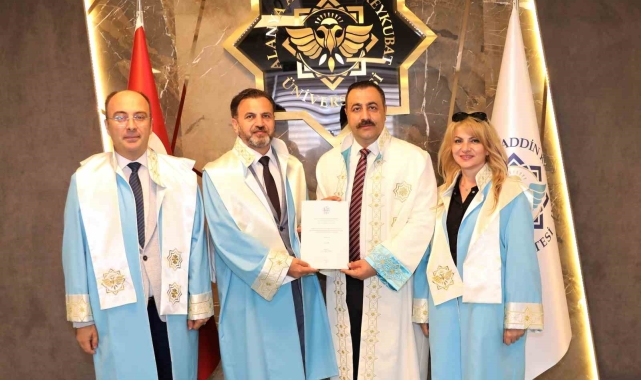 ALKÜ sağlık turizminden ilk doktora mezunu