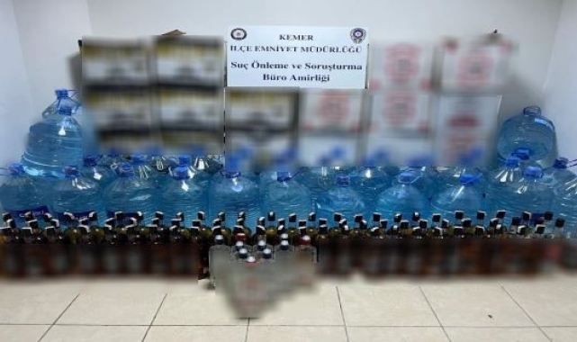 Antalya'da müşterilerine sahtekaçak alkol veren otel sahibi yakalandı