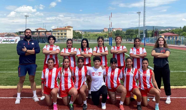 Antalyaspor Ragbi Kadın Takımı'ndan çeyrek final