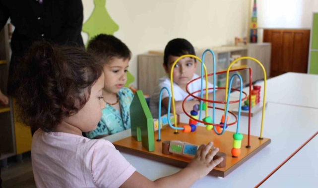 Finike Çocuk Kreşi ve Gündüz Bakımevi açıldı