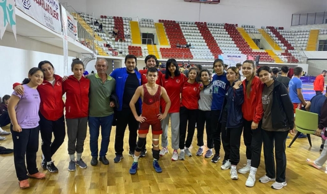 Kepezli güreşçi Türkiye şampiyonu