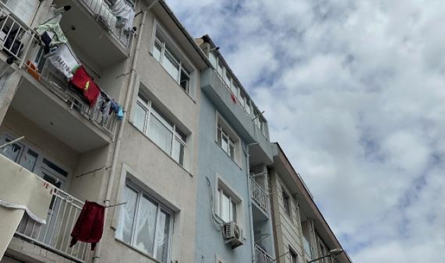 Pencereden kavgayı izlerken kalbinden vuruldu
