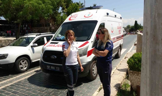 Side Antik Kenti'nde eylem yaptılar, ambulansa bile yol vermediler