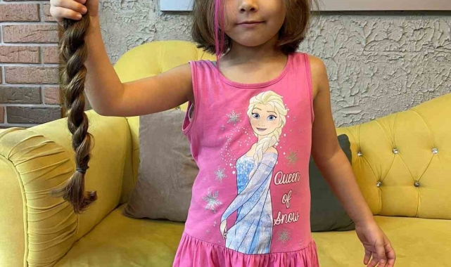 6 yaşındaki Bilge'nin saçları kanserli hastalara saç olacak
