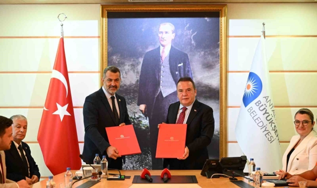 "Antalya'nın batı bölgesine hayırlı olsun"