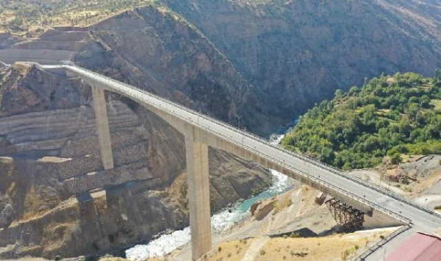 Bakan Uraloğlu: Beğendik Köprüsü'nden 3 yılda 1 milyon 750 bin araç geçti