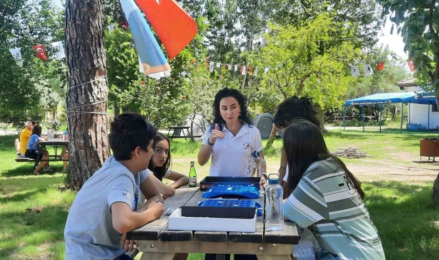Çocukları televizyon ve cep telefonundan uzaklaştıran kampa yoğun ilgi