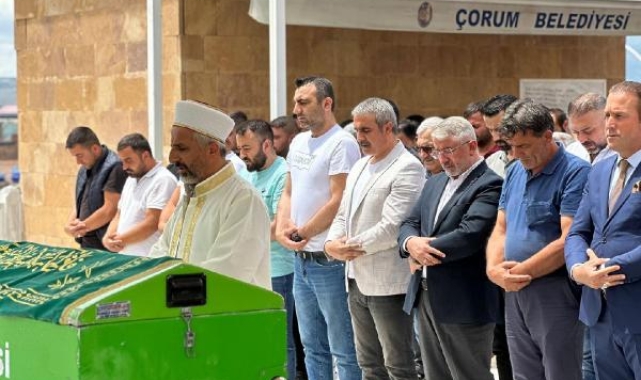Nefes borusuna yemek kaçan Kerem, son yolculuğuna uğurlandı