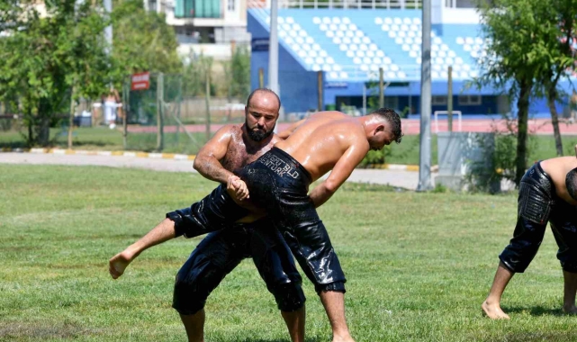 Okulu, altın kemeri gözüne kesti