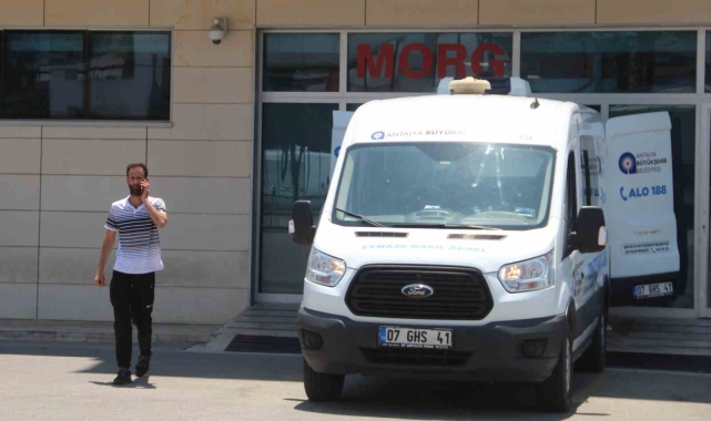Otomobildeki gürültü tartışması 18 yaşındaki gencin hayatına mal oldu