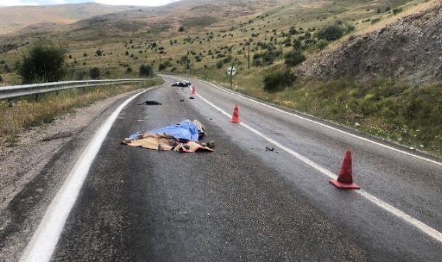 TIR'la çarpışan motosikletin sürücüsü öldü