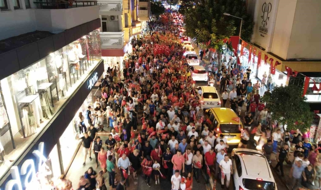 Alanya'da fener alaylı 30 Ağustos kutlaması