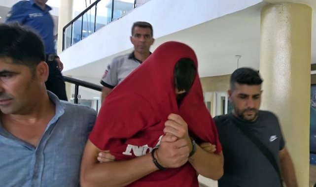 Antalya'da fıkra gibi olay: Komşu gümüşçülere satarken yakalandı