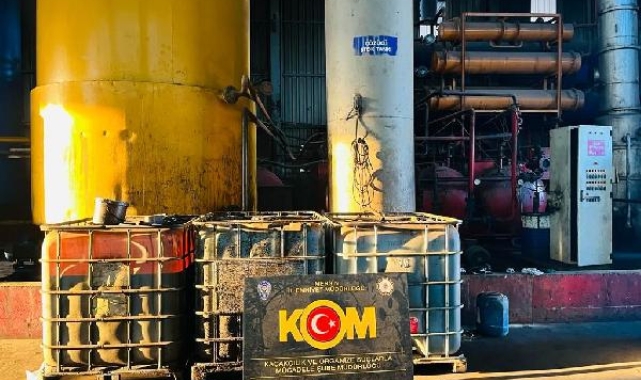 Atık yağ geri dönüşüm fabrikasında 30 bin litre kaçak akaryakıt ele geçirildi !
