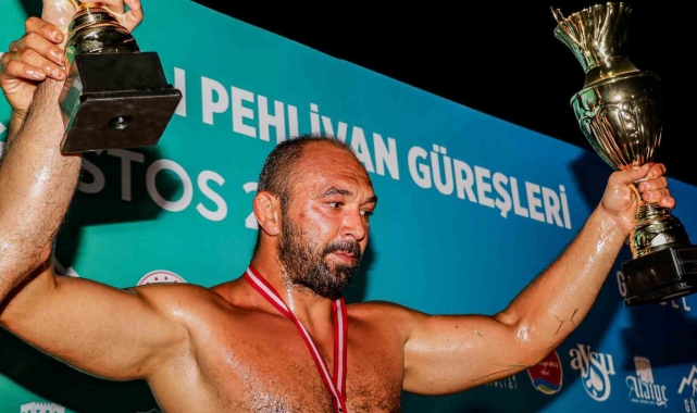 Gökbel'de başpehlivan Ali Gürbüz oldu
