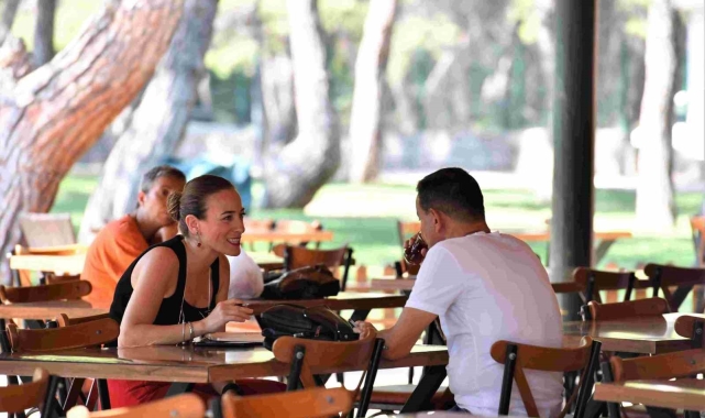 Halk Masa, Hayat Park'ta