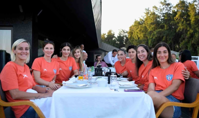Konyaaltı'nın Avrupa Şampiyonu takımı her kulvarda iddialı