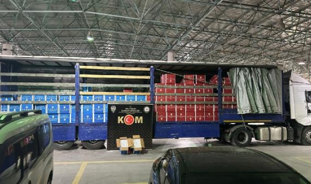 Piyasa değeri 7 milyon TL olan kaçak makaron ele geçirildi