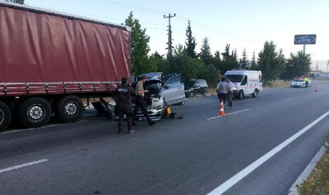 Şarkıcı Tan, Burdur'da trafik kazası geçirdi