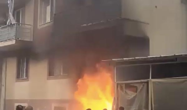 Sigara izmaritinden çıkan yangında 4'ü çocuk 8 kişi dumandan etkilendi