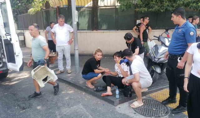 Tur otobüsüyle motosiklet çarpıştı, genç kız acı içerisinde kaldı