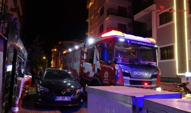 Alanya'da otelde çıkan yangın vatandaşlar tarafından söndürüldü