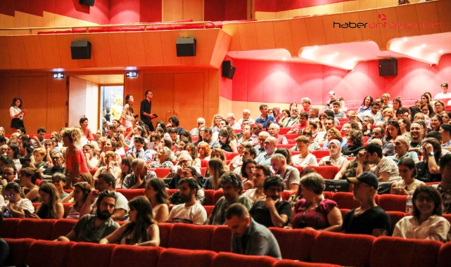 Altın Portakal’da film gösterimleri ‘Hükümdarlık’ ile başladı