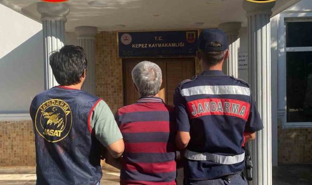 Antalya'da aranan 74 şahıs yakalandı