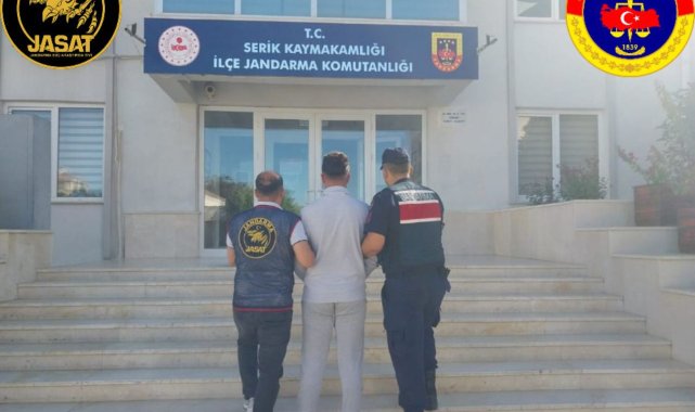 Antalya'da jandarma 215 aranan şahsı yakaladı