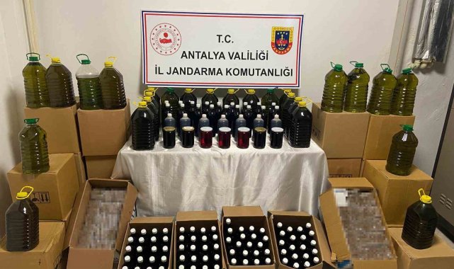 Antalya'da yüzlerce litre sahte zeytinyağı ele geçirildi