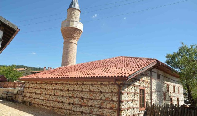 Antalya'daki 600 yıllık muhteşem Sarıhacılar Camii