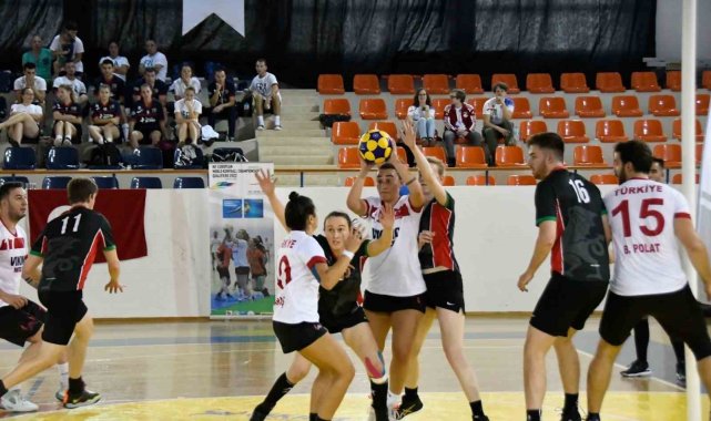 Kemer'de korfbol heyecanı