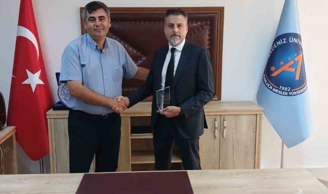 Kumluca MYO'da görev değişimi