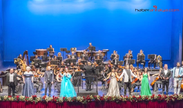 Yeni sanat sezonu "Gala Konser" ile başladı
