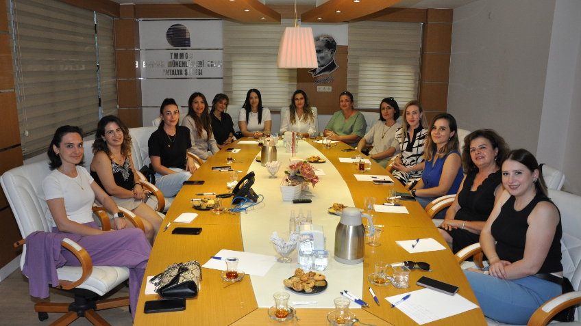 TMMOB Antalya Kadın Komisyonu&#039;ndan 25 Kasım Mesajı