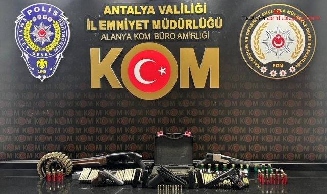 Alanya'da silah operasyonu