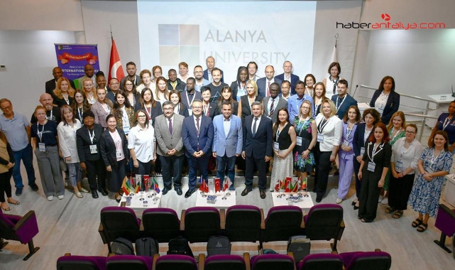 Alanya Üniversitesi'nden, eğitimde uluslararası kültürel kaynaşmaya katkı