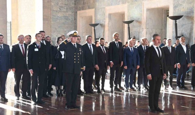 ANTİAD ailesi Ata'nın huzurunda