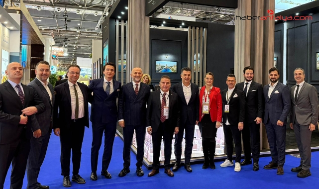 Başkan Böcek Dünya Seyahat Fuarı'nda Antalya'yı tanıtıyor