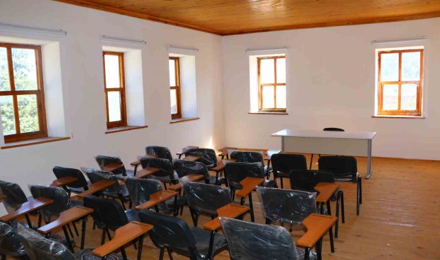 Büyükşehir'den İbradı Ürünlü Mahallesi'ne Petek Evi
