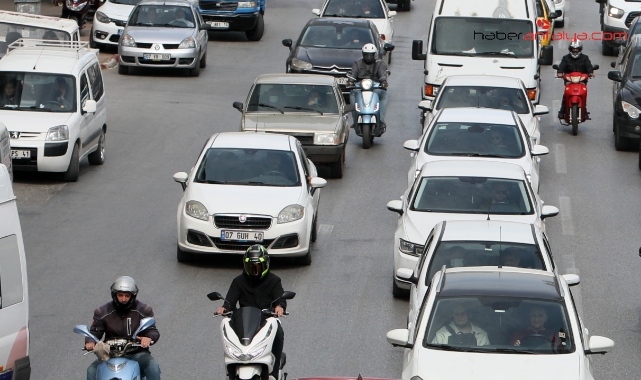 Motosiklet satışı, otomobili 'solladı'