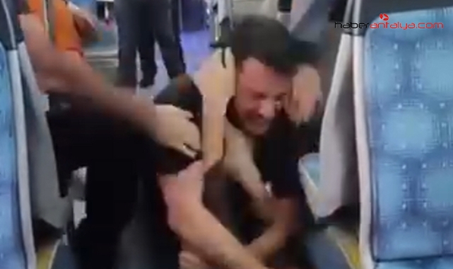 Otobüste 'çocuğa dayak' kavgası
